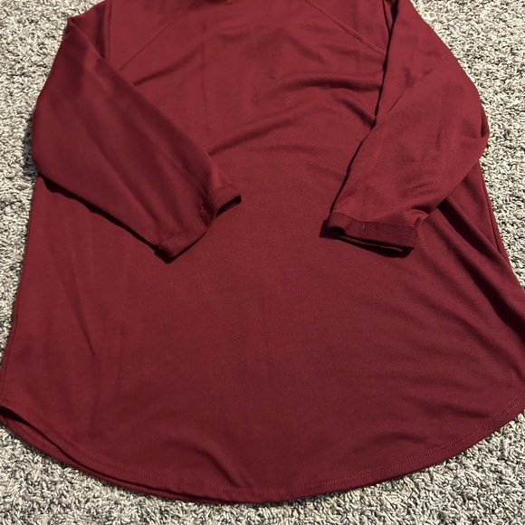 Ladies Quarantined with my dog top size XL - Picture 3 of 3